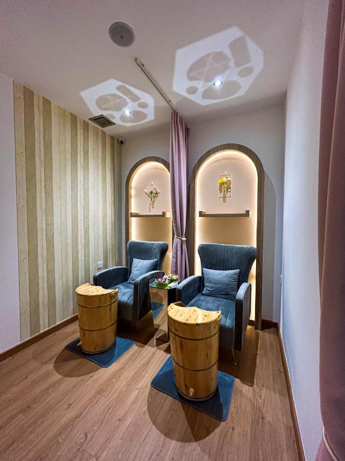 Cel Hotel Skudai Exteriör bild