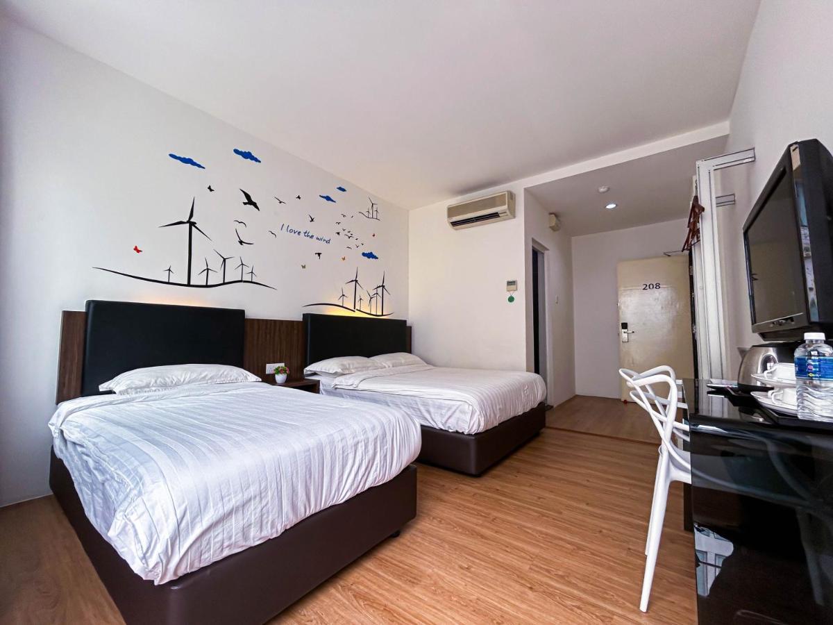 Cel Hotel Skudai Exteriör bild