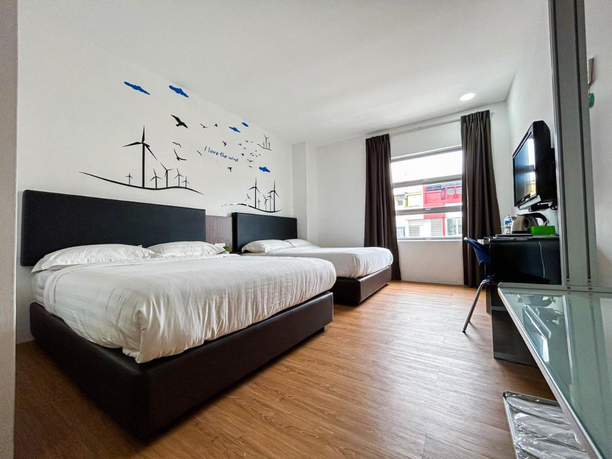 Cel Hotel Skudai Exteriör bild